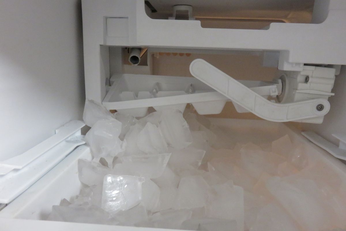 10 HighQuality Outdoor Ice Machines To Take A Look At Outdoor