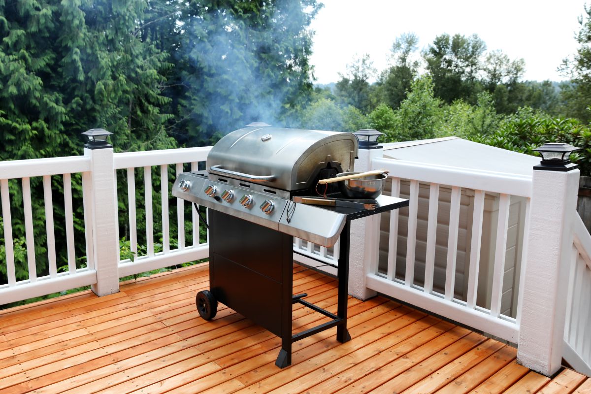 How Does A Traeger Grill Work? Outdoor Kitchen Guy